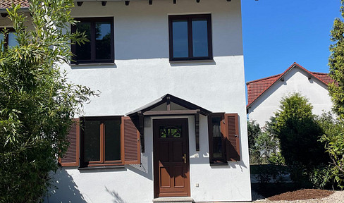 Beautiful 5-room terraced house in Zossen.