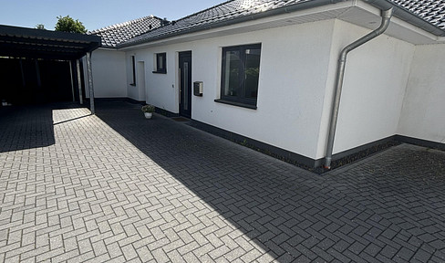 Modern and bright, semi-detached bungalow.