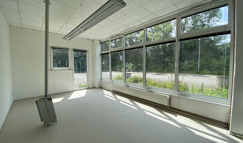 Commercial building with office space in Minden – immediately available / excellent accessibility (intersection of B428 and B65 highways).