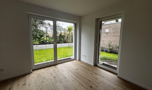 Brand new apartment with terrace: Stylish 3-room apartment with built-in kitchen included | KfW-40 subsidized.