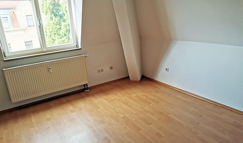 Prime location in Ansbach - Modern 1-room apartment - 19m² including kitchen.