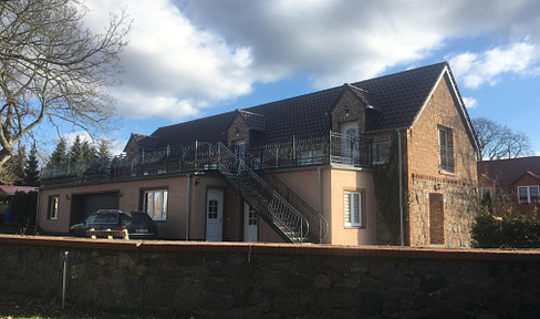 Voll möblierte 2 Raumwohnung mit Einbauküche auf einem Bauernhof in Parstein