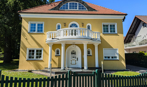 Spacious 3-room maisonette apartment with approximately 120 square meters, located in Zirndorf-Weiherhof – immediately available.