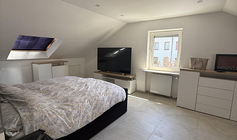 Insgesamt 8 völlmöblierte WG-Zimmer** im modernisiertes Reiheneckhaus in Kaufbeuren