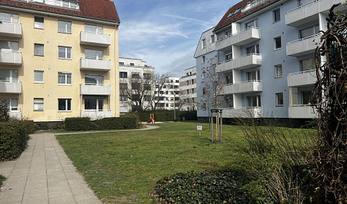 3-room apartment with a balcony, located near the Havel river – offering great potential for owner-occupiers.