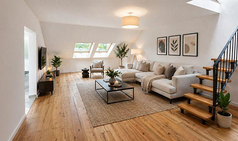 Exclusive, newly renovated 3.5-room apartment with balcony, designer kitchen, and high-quality finishes.