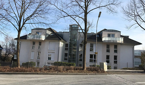 Accessible 2-room apartment in a modern apartment building.