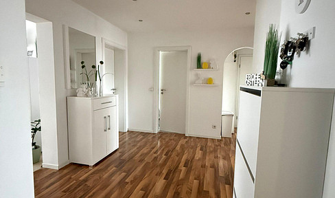 3-bedroom ground floor apartment with a terrace and garage, located in the southern part of Öhringen.