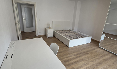 Ab August: Helle möblierte Zimmer (3er WG), ruhig und gut angebundenen in Herrenhausen
