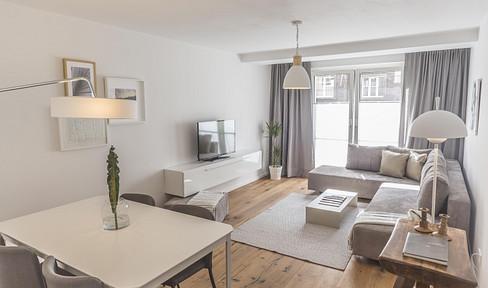 Fully furnished, comfortable apartment in the Media Harbour.