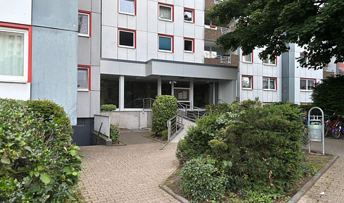 Apartment for sale in Cologne Porz - No real estate agent, no commission, modernized.