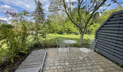 Sanierte 2-Raum-Terrassenwohnung mit Balkon und Einbauküche in Braunschweig