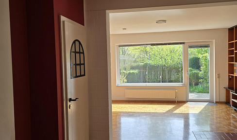 Charming terraced house in a quiet location - ideal for families.