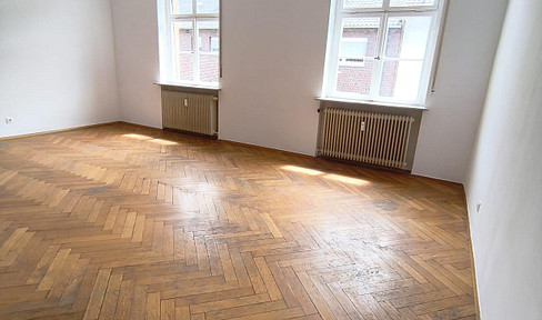 Großzügiges Altbau Zimmer, vintage Eichenholzparkett 5er WG Erstbezug 2 Tageslichtbäder