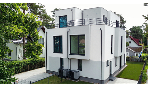 New semi-detached house near Müggelsee lake – 122 m², energy-efficient house (A+ rating), no commission fees.