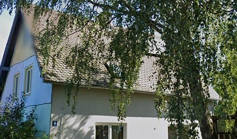 Provisionsfrei: Einfamilienhaus mit 6 Zimmern mit angebauter 2 Zi-Whg in Lappersdorf