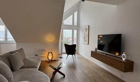 Fully furnished 2-room apartment with parking space in Aschaffenburg, Damm.
