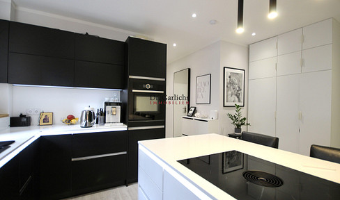 Luxury kitchen, balcony, elevator - furnished apartment in the city center.