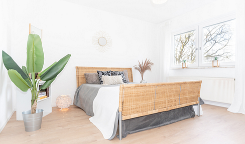 Sofort einziehen! Frisch renovierte 4-Zimmer-Wohnung mit Balkon in ruhigerLage