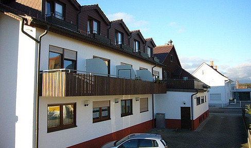 One-room apartment, partially furnished, for rent in PF-Huchenfeld, suitable for a single person.