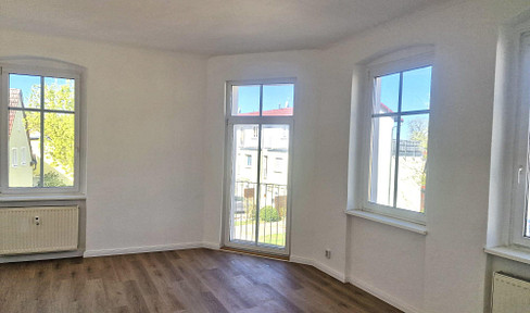 Bright 2-room apartment in a central location – first occupancy after renovation.