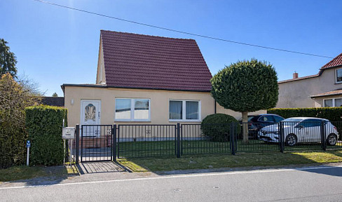 Finally, space for everyone: Two houses, one home – living together with true privacy.