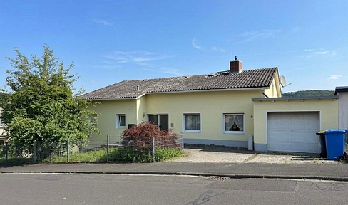 Renoviertes Mehrfamilienhaus in Bestlage direkt in Lollar