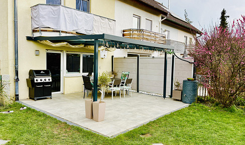 Modernized semi-detached house with a large garden in Eschbach.