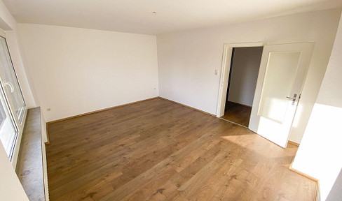 Schöne 4-Zimmer Wohnung im gepflegten MFH in Merklinde mit Balkon und optionaler Garage