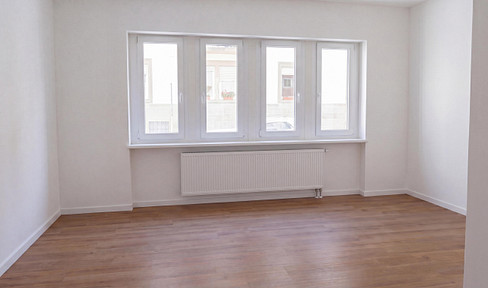 Completely renovated 2-room apartment | new fitted kitchen and triple-glazed windows | Rodviertel district, Pforzheim | available from May 15th.