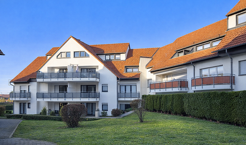 Unique 3.5-room apartment with gallery – quiet, bright, with a small rooftop terrace.