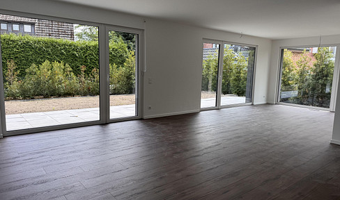 Spacious, bright, newly built apartment on Westallee in Verl.