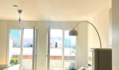 Stadtgrenze München: Modernes Design-Apartment (1-Zi-Wohnung, 38,6 qm) mit Dachterrasse
