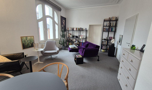 Cozy 2-room apartment in an Art Nouveau building.