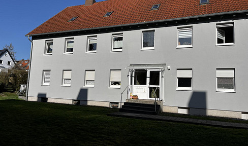 Ruhiges Wohnen in kleiner Einheit 4 Parteien Haus : Eigentumswohnung mit Garten 30 Meter Waldnähe“