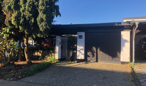 Exklusive Wohlfühloase - Außergewöhnliches Einfamilienhaus mit parkähnlichem Garten