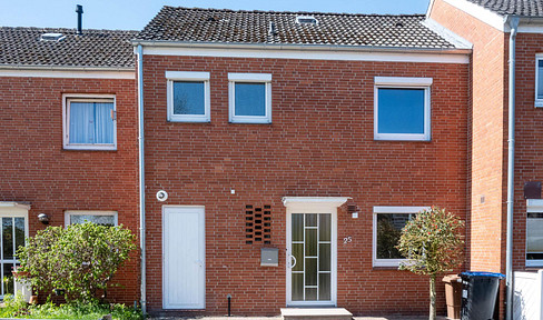 Well-maintained terraced house in a central, quiet location in Stade.