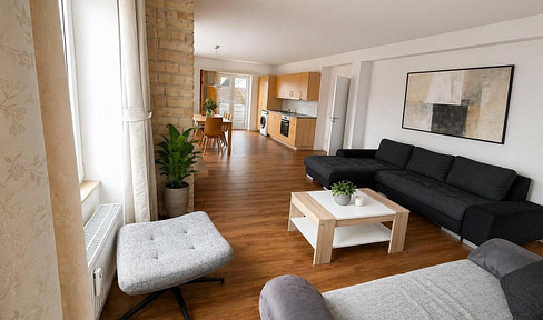 Möbliertes WG-Zimmer mit großer Dachterrasse und Gemeinschaftsküche