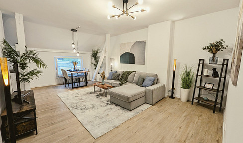 Renovated attic apartment in a desirable location in Wannsee – available immediately, no agency fees.