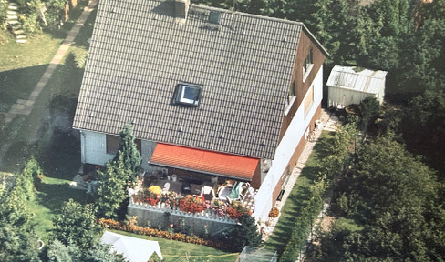 Detached house. Multi-generational house. Separate apartment. Quiet residential location. Cellar. Garden.
