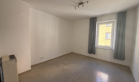 LEERSTEHEND & TOP PREIS - Renovierungsbedürftige 2 Zimmer Wohnung VON PRIVAT