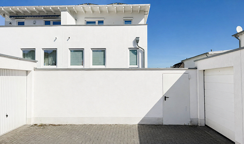 Moderne Doppelhaushälfte mit Wärmepumpe, Photovoltaik und hochwertiger Ausstattung