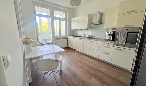 Charmante 3-Zi-Altbau Wohnung mit Balkon und EBK in Siegburg Zentrum