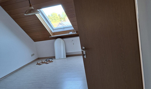 Schönes zwei Zimmer Apartment in Sutthausen