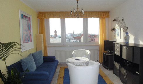 Traumblick auf Berlin-Mitte - 2 Zimmer - ideal zentral , Option PKW-Stellplatz - maklerfrei