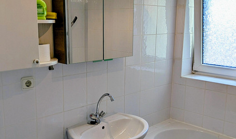 Bright 3-room apartment (renovated), approximately 73 square meters.