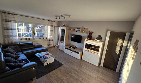 BS-Lehndorf: Sanierte 3,5 Zimmer-Wohnung mit Westbalkon & Garage