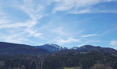 EXCEPTIONAL LOCATION! An extraordinary living oasis – with a breathtaking view of the Alps.