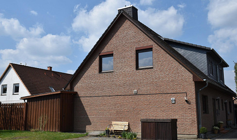 Semi-detached house, ready to move in.