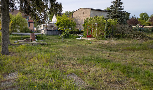 Building plot in the suburban area of Neuschmerzke, located on Biesenländer Weg.